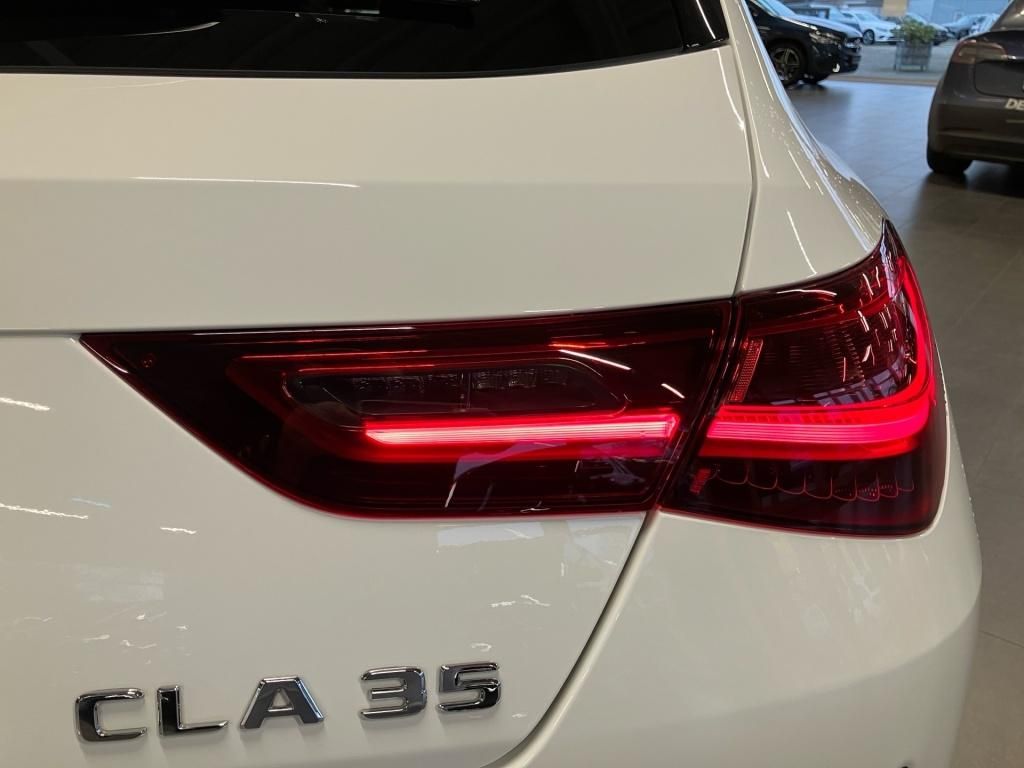 Mercedes-Benz CLA 35 AMG Shooting Brake 2024