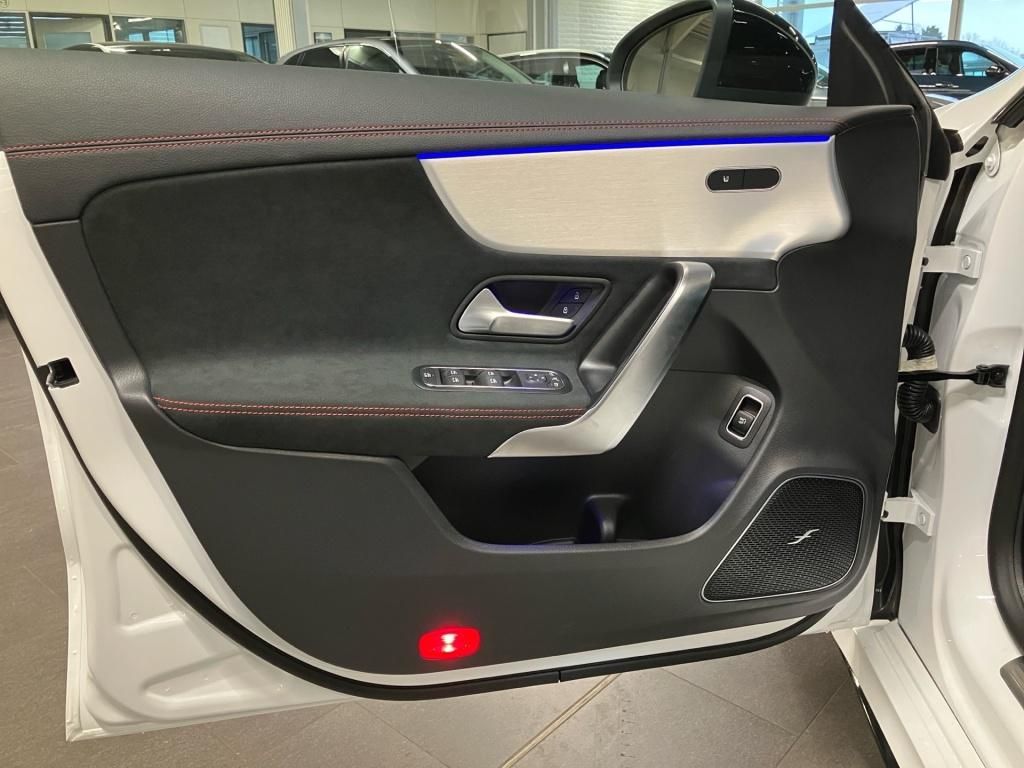 Mercedes-Benz CLA 35 AMG Shooting Brake 2024