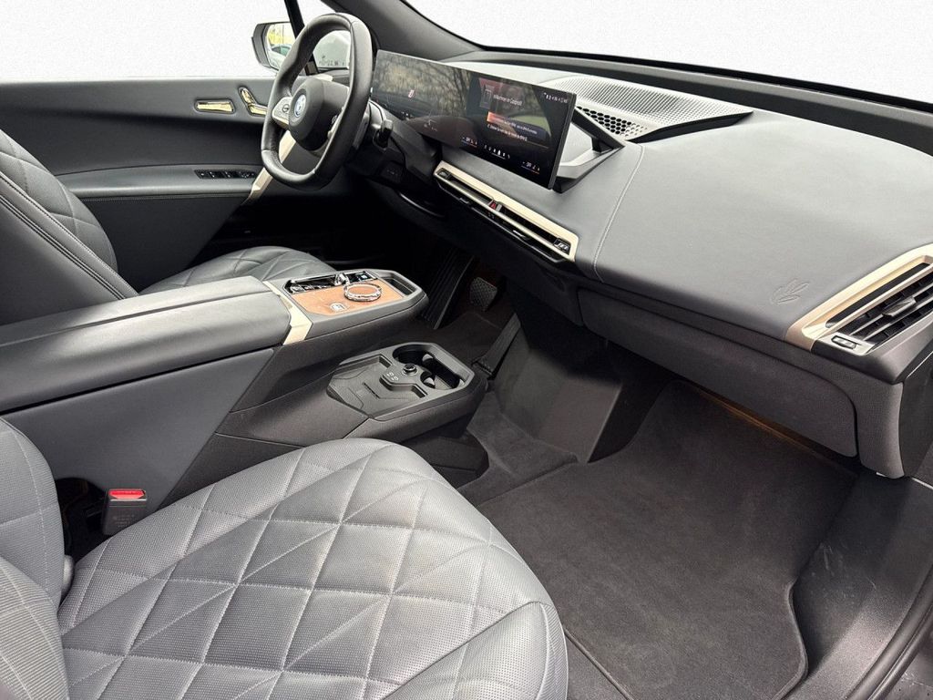 BMW iX 2023