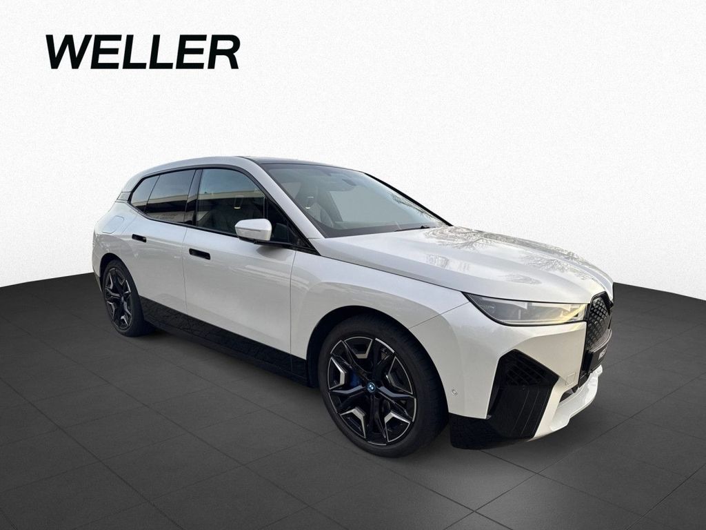 BMW iX 2023