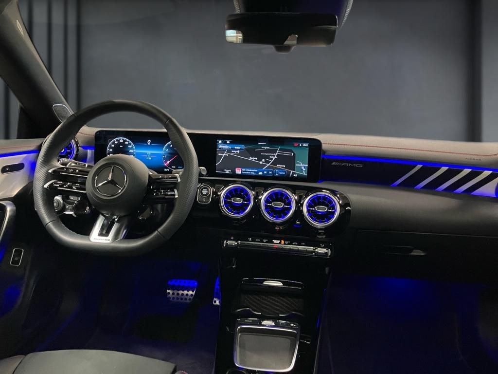 Mercedes-Benz CLA 35 AMG Shooting Brake 2024