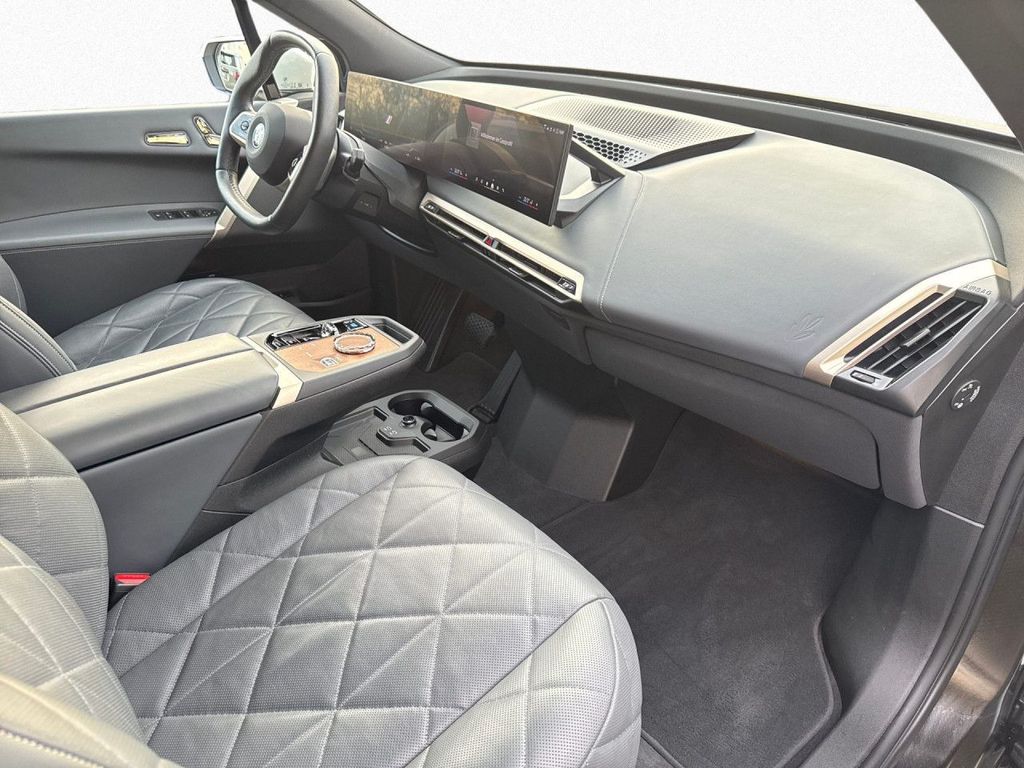 BMW iX 2023