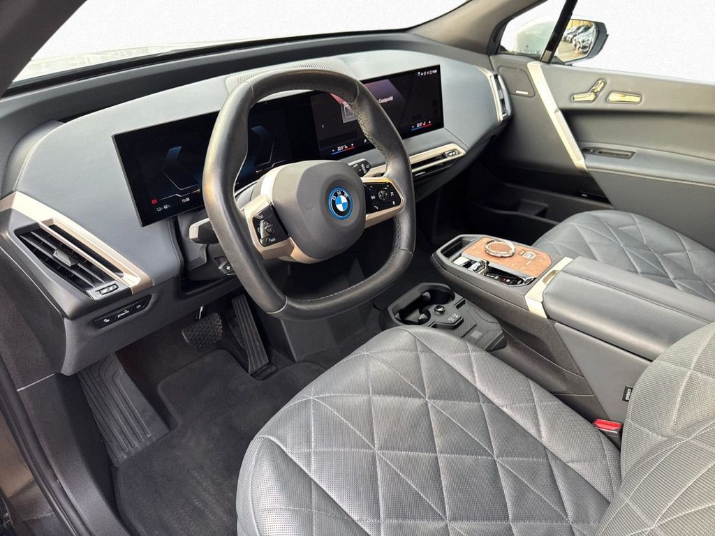 BMW iX 2023