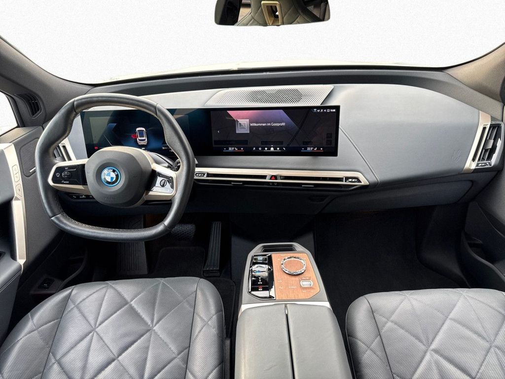 BMW iX 2023