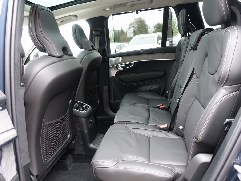 Volvo XC90 2025