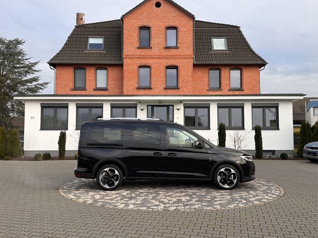 Ford Grand Tourneo 2025