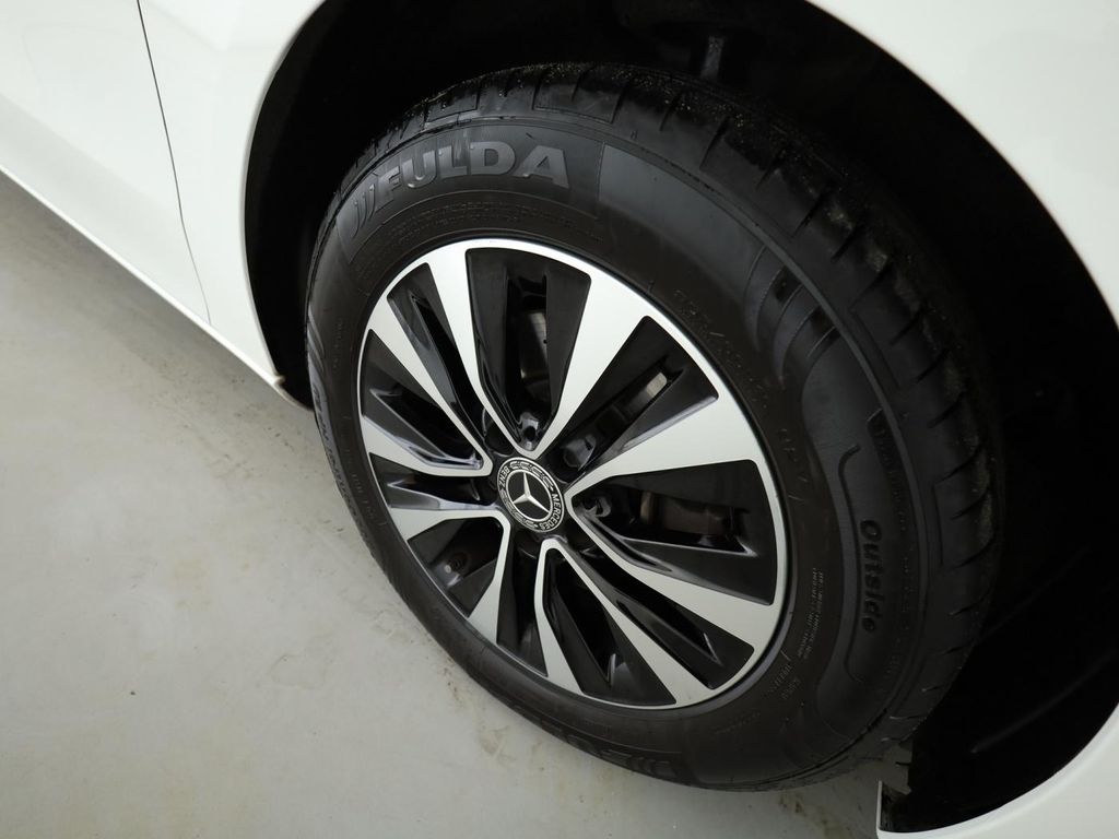 Mercedes-Benz B 180 2022