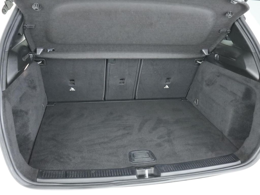 Mercedes-Benz B 180 2022