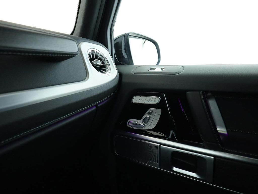 Mercedes-Benz G 400 2023