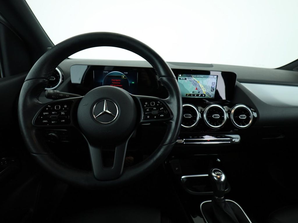 Mercedes-Benz B 180 2022