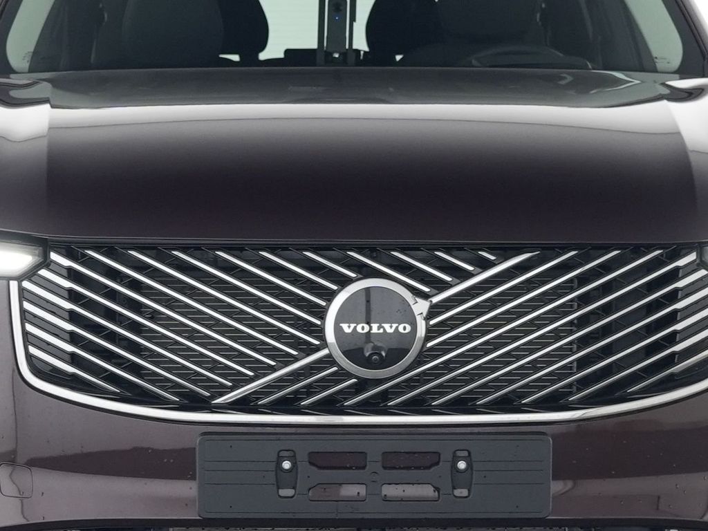 Volvo XC90 2025