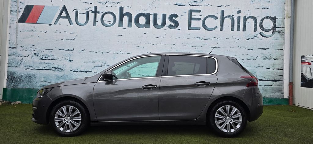 Peugeot 308 2021