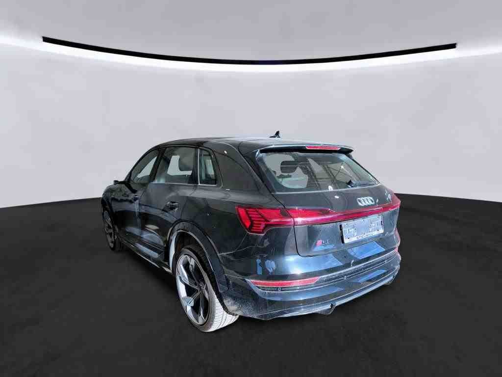 Audi e-tron 2021