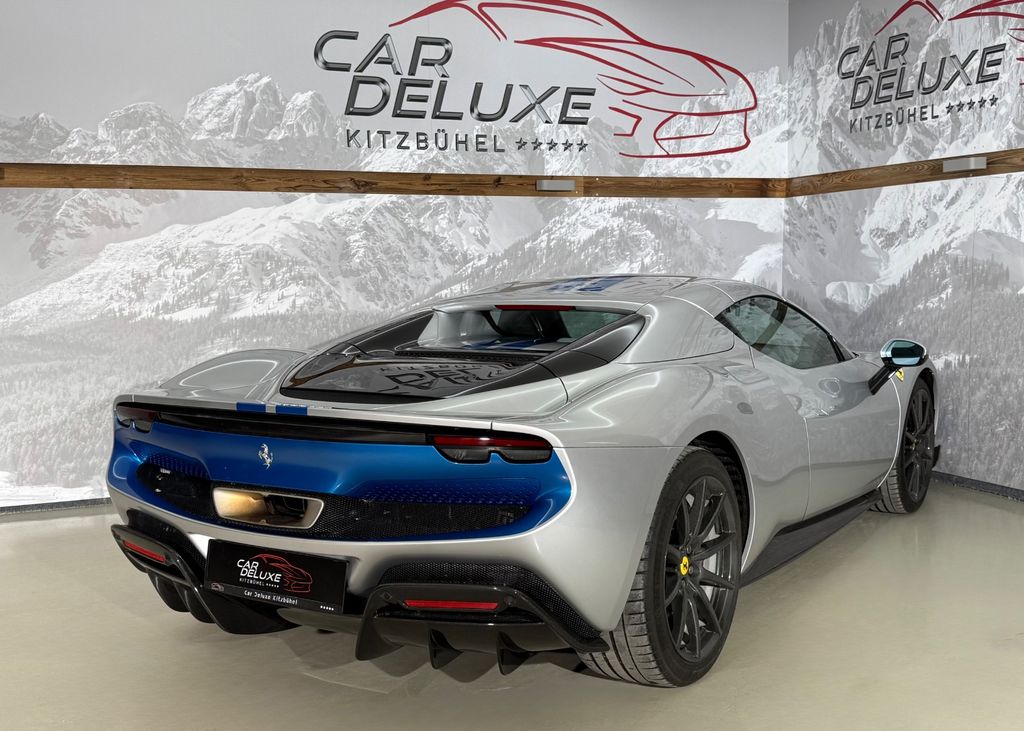 Ferrari 296 GTS 2023