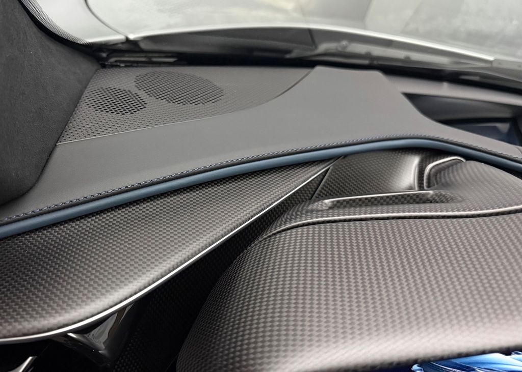 Ferrari 296 GTS 2023