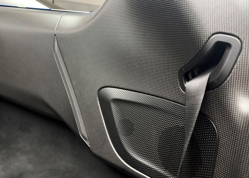 Ferrari 296 GTS 2023