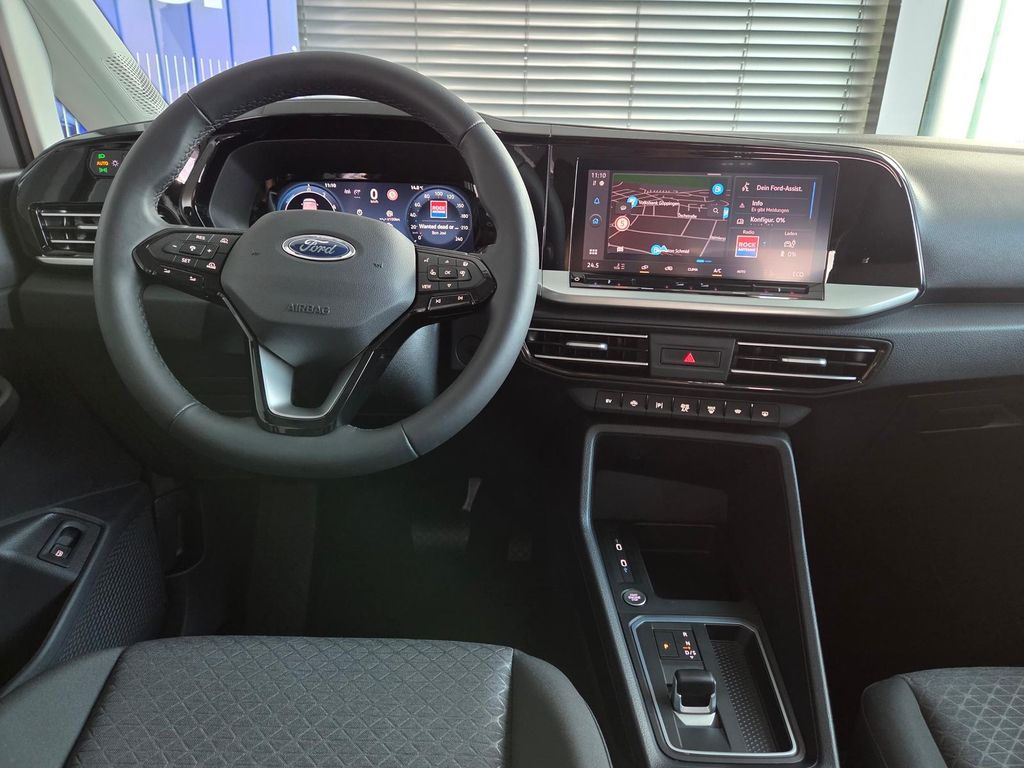 Ford Grand Tourneo 2025