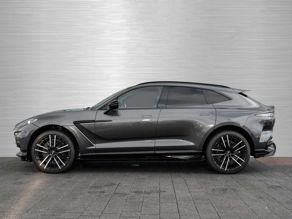 Aston Martin DBX 2025