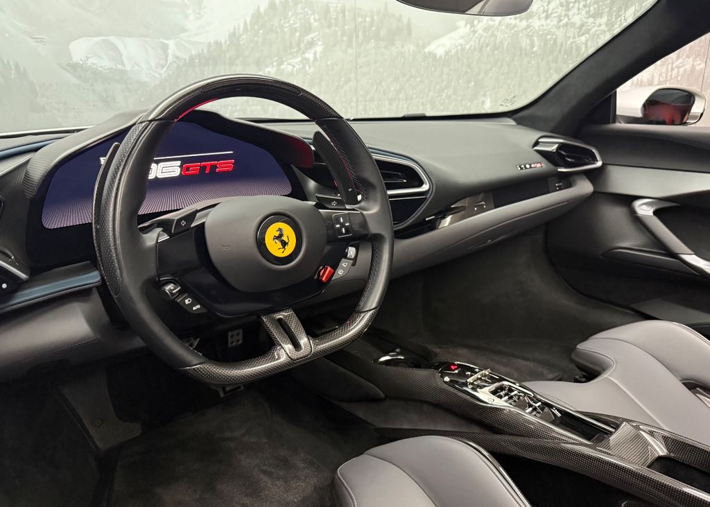 Ferrari 296 GTS 2023