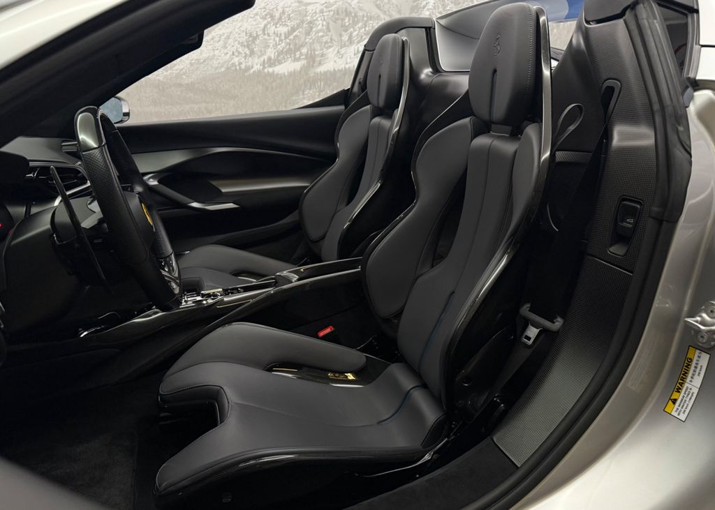 Ferrari 296 GTS 2023