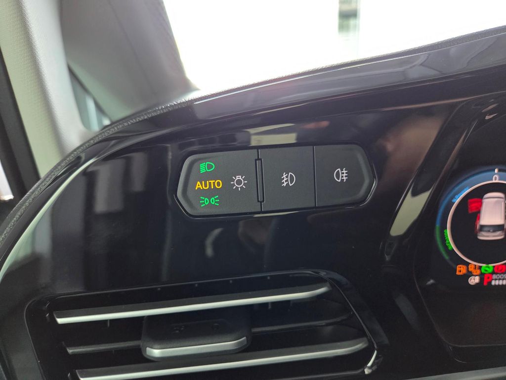 Ford Grand Tourneo 2025