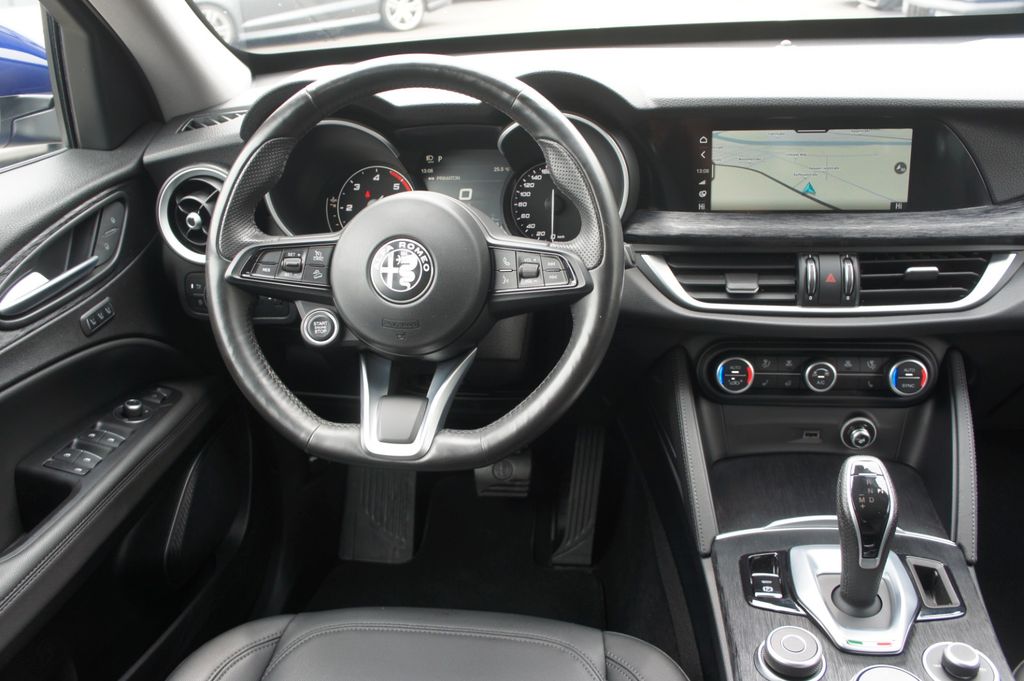 Alfa Romeo Stelvio 2022