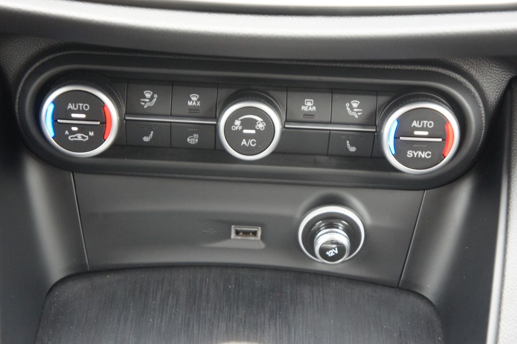 Alfa Romeo Stelvio 2022