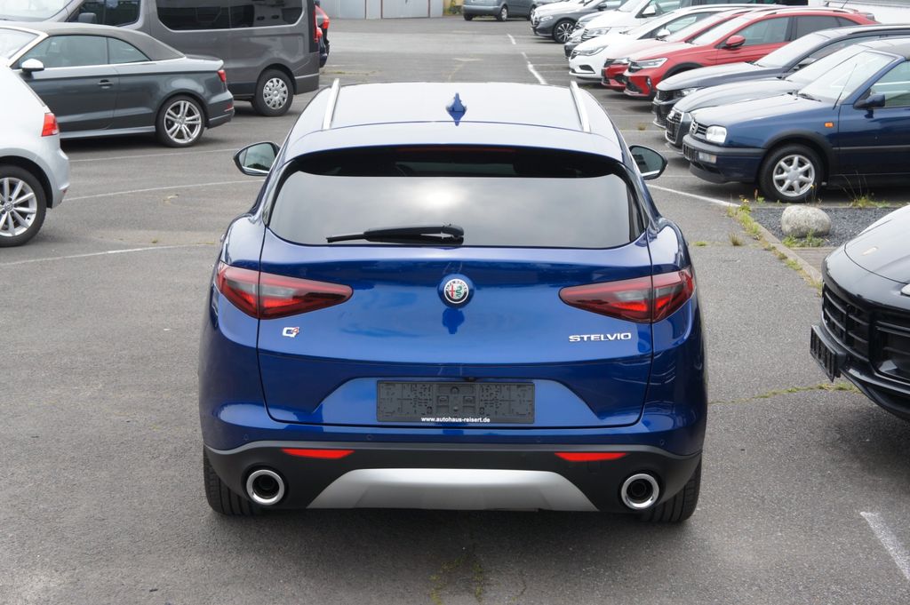 Alfa Romeo Stelvio 2022