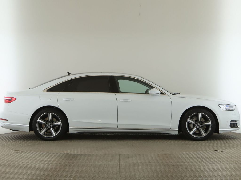 Audi A8 2021