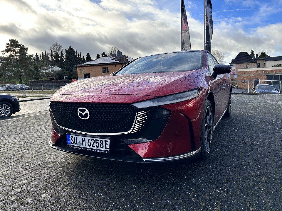 Mazda 6e 2025