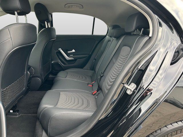 Mercedes-Benz A 180 2024