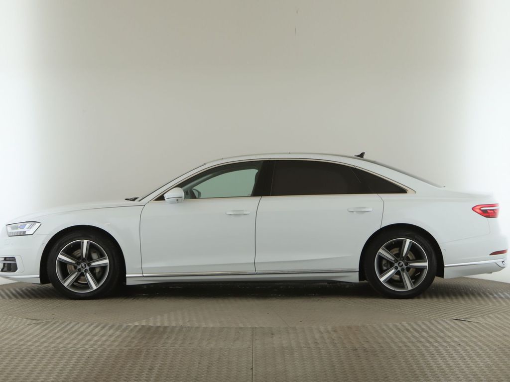 Audi A8 2021