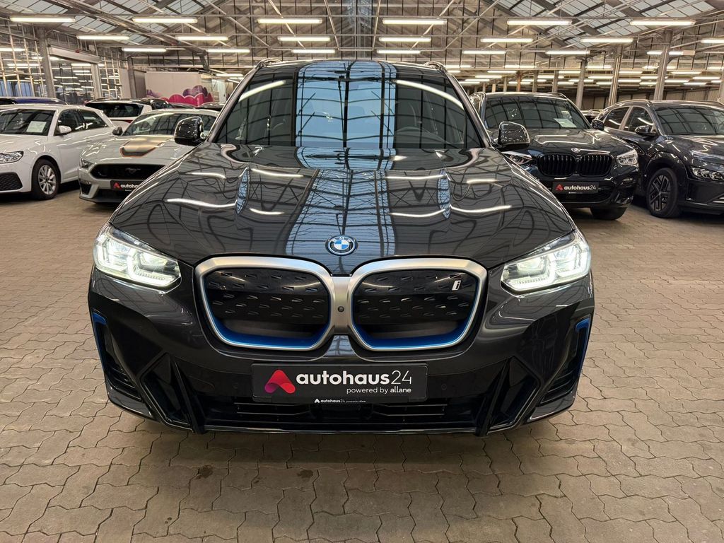 BMW iX3 2022