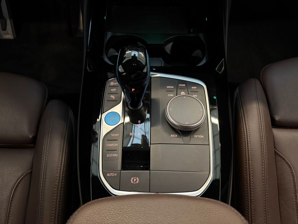 BMW iX3 2022
