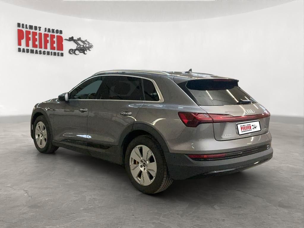 Audi e-tron 2021