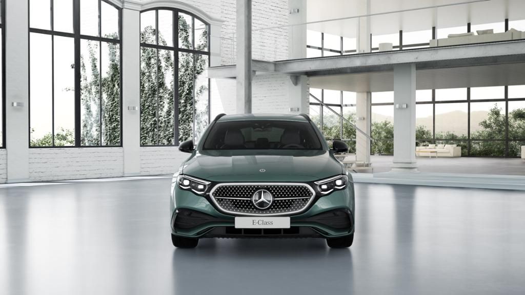 Mercedes-Benz E 300 2025