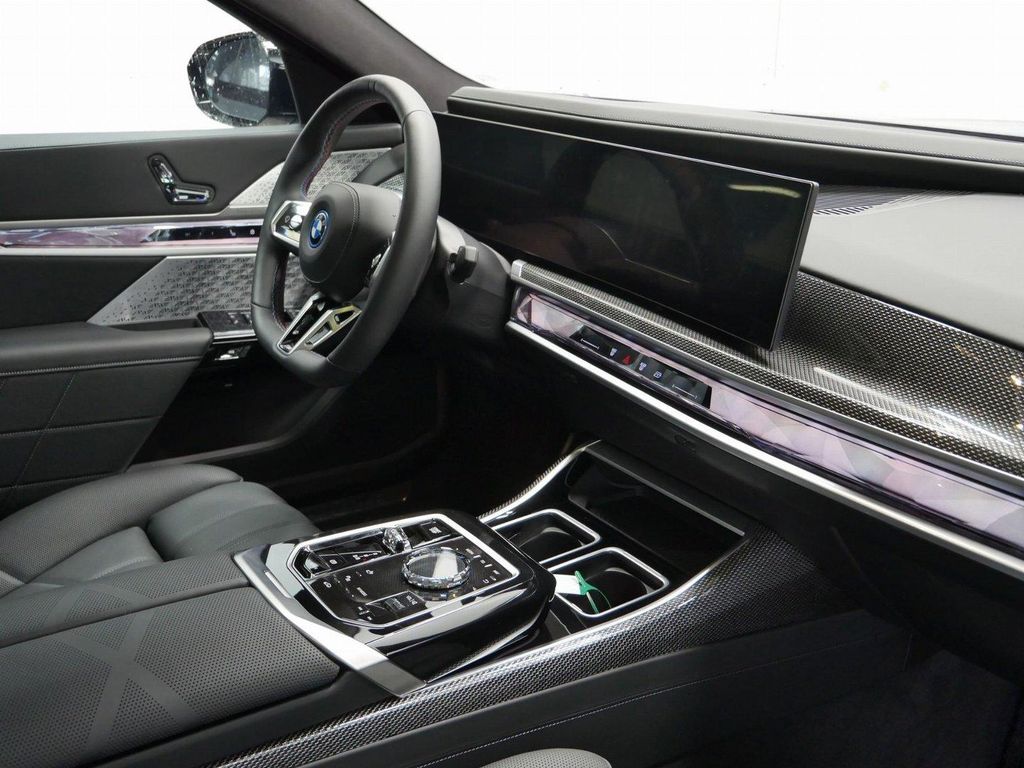 BMW i7 2024