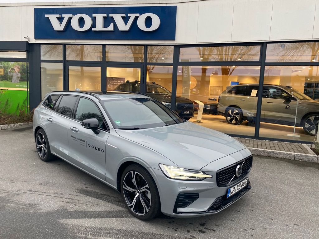 Volvo V60 2025