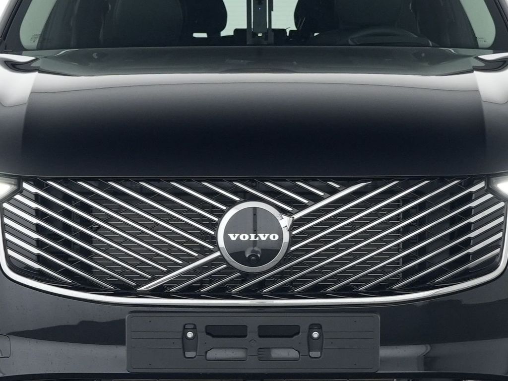 Volvo XC90 2025