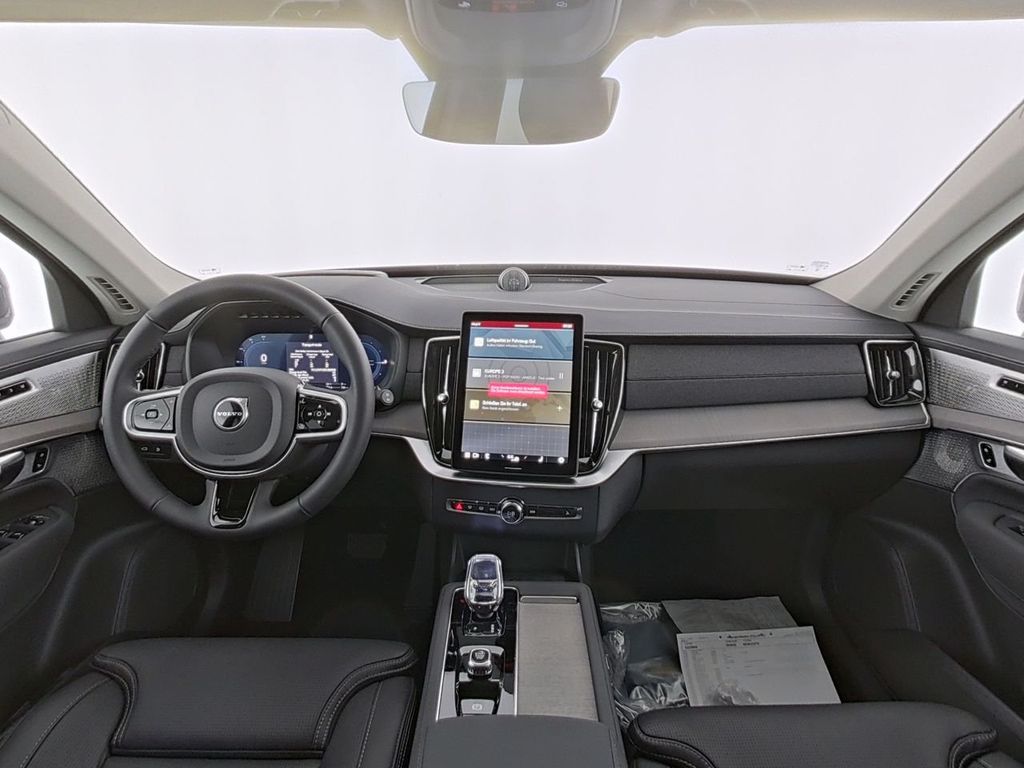 Volvo XC90 2025