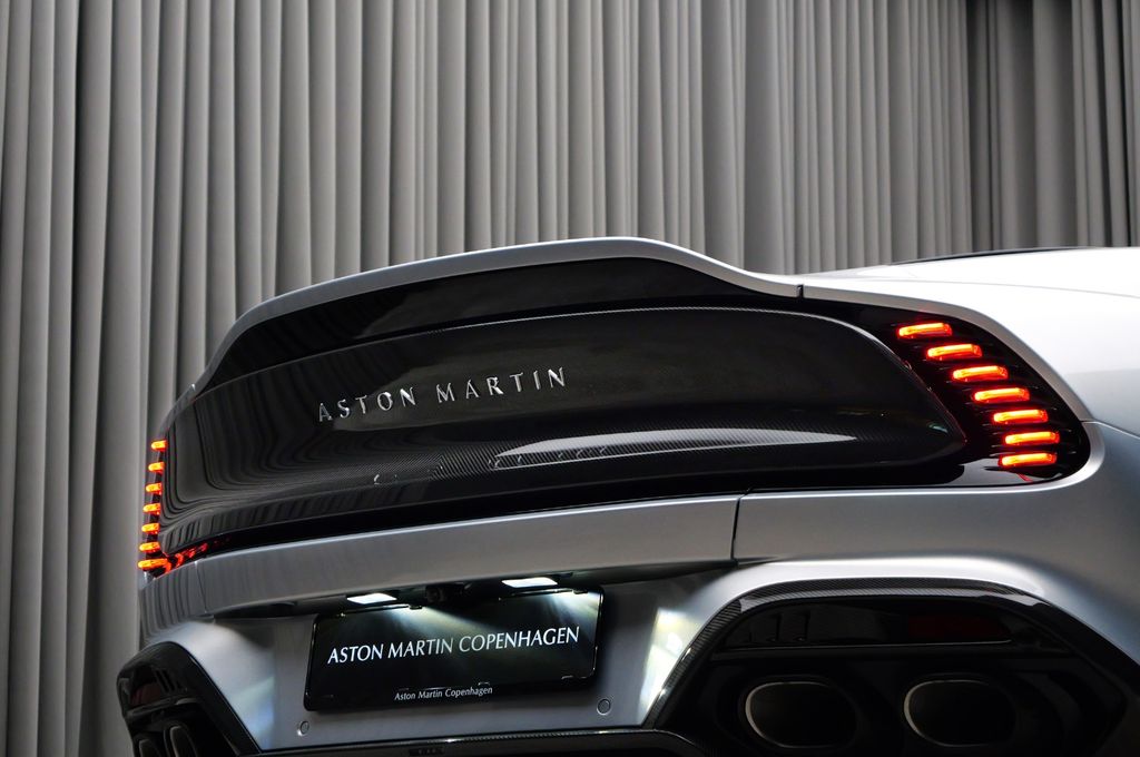 Aston Martin Vanquish 2024