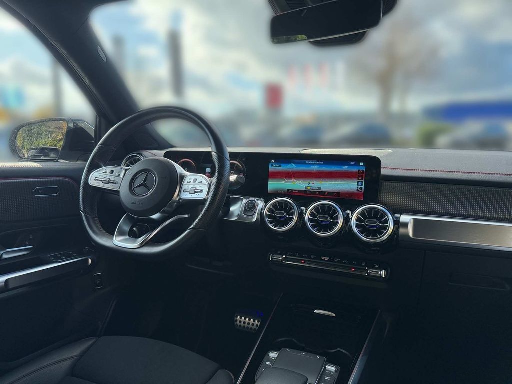 Mercedes-Benz EQB 2023