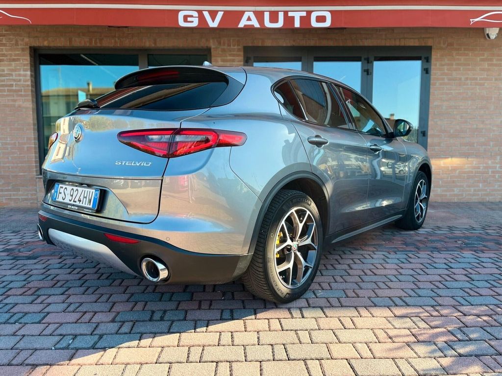 Alfa Romeo Stelvio 2018