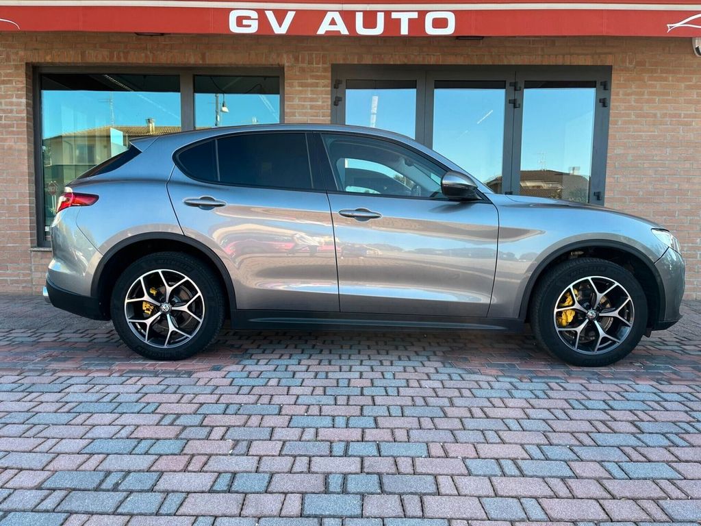 Alfa Romeo Stelvio 2018
