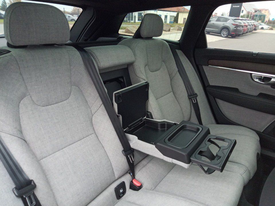 Volvo V90 2020