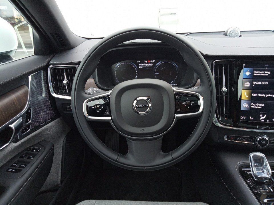 Volvo V90 2020
