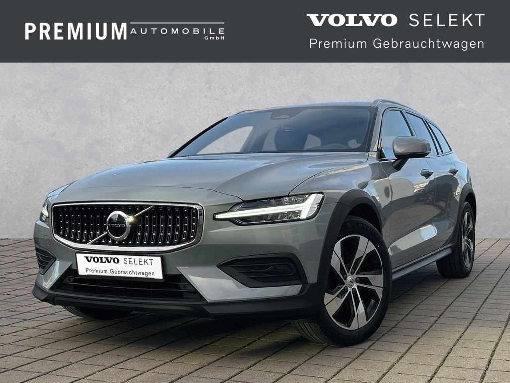 Volvo V60 Cross Country 2023