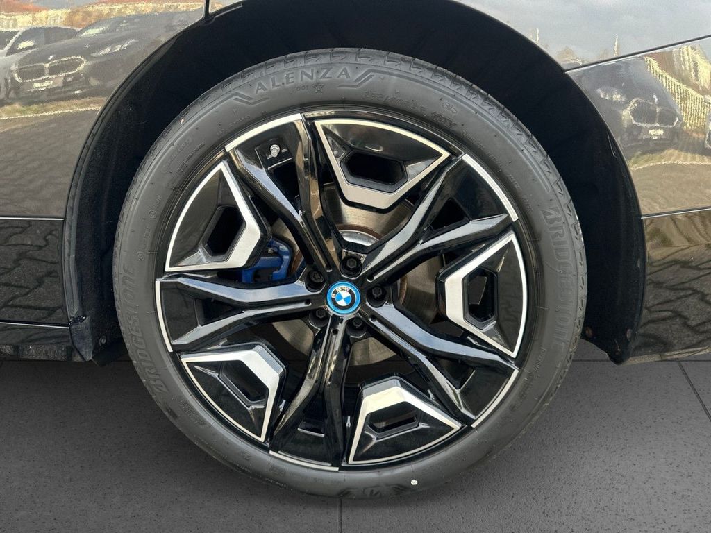 BMW iX 2023