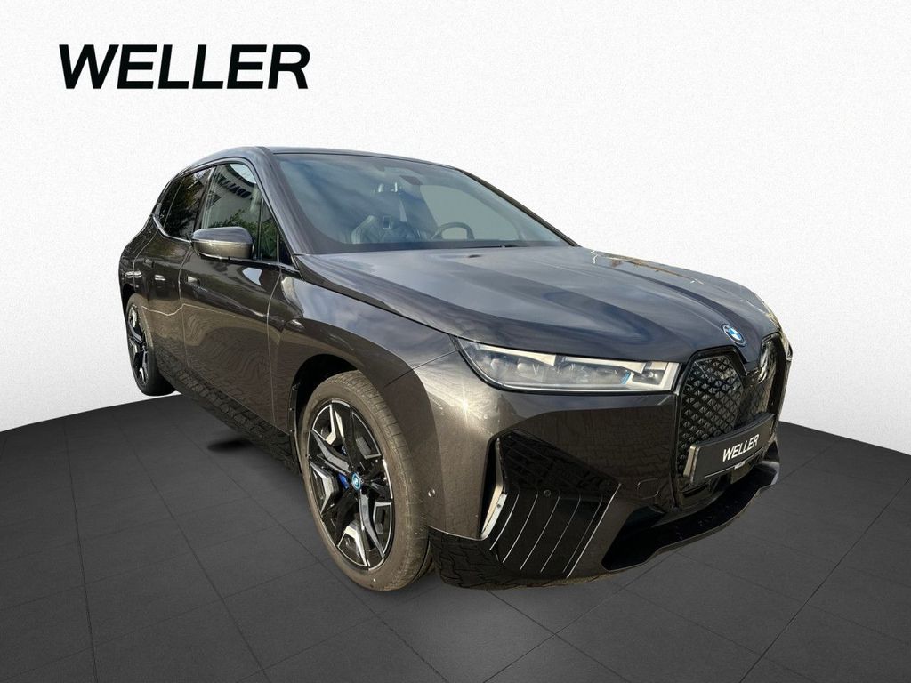 BMW iX 2023