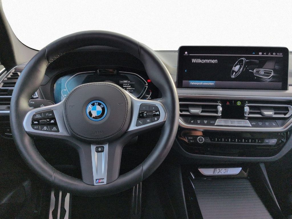 BMW iX3 2023